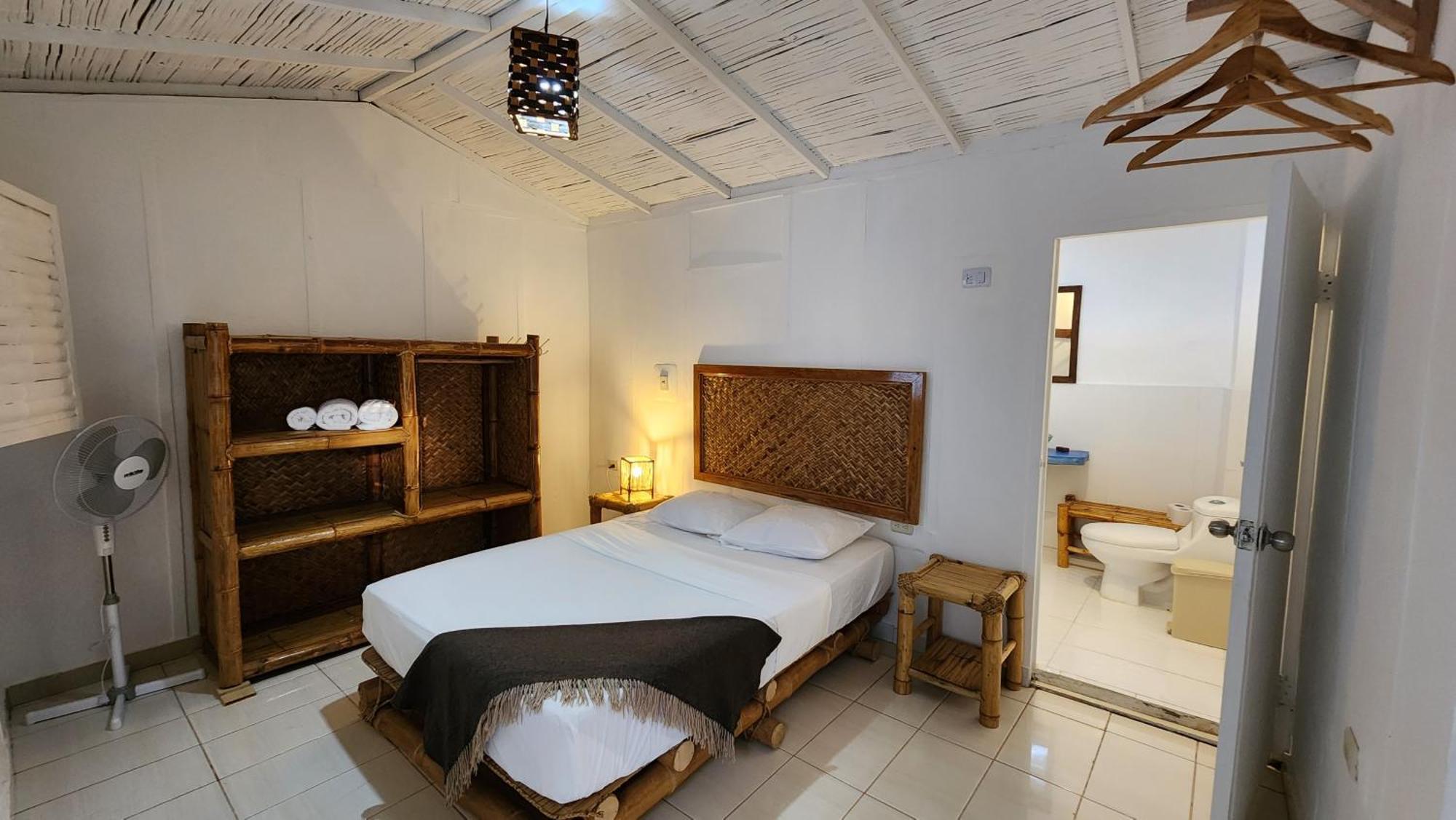 Kinti Guest House Манкора Екстер'єр фото
